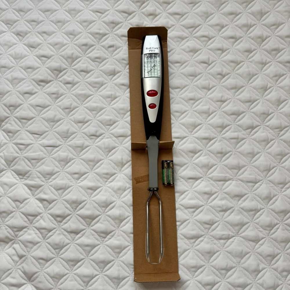 Williams Sonoma Outdoor Kitchen Thermometer Fork Digital Display Grill Dad Gift